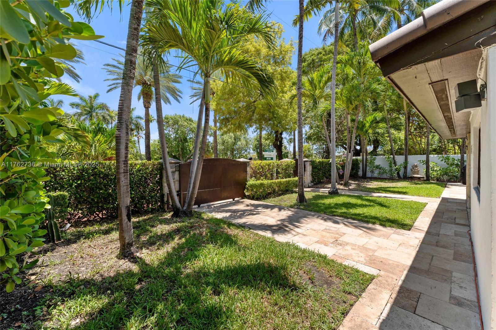 Miami Beach, FL 33140,2054 Alton Rd