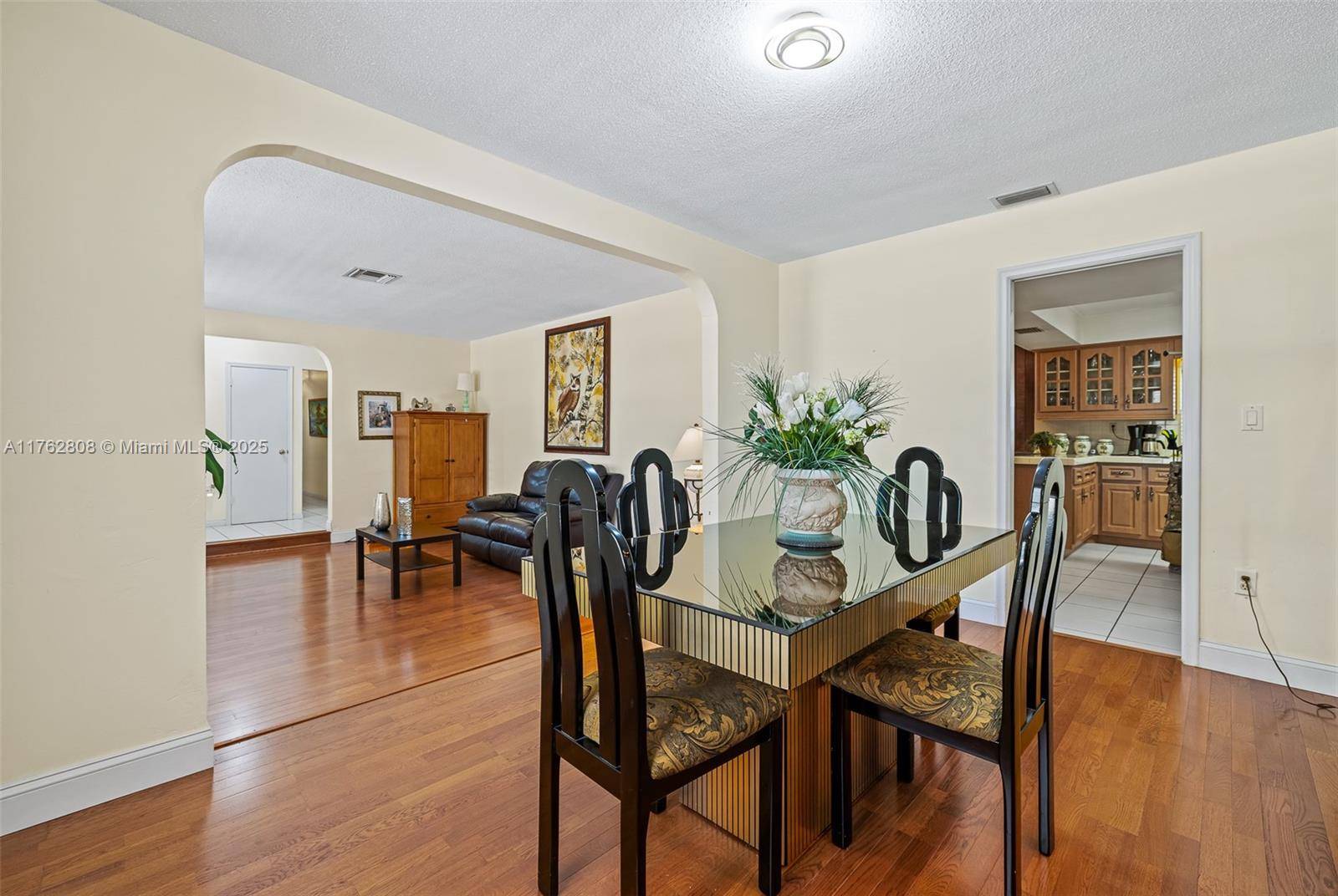 Miami, FL 33143,8470 SW 86th Ct
