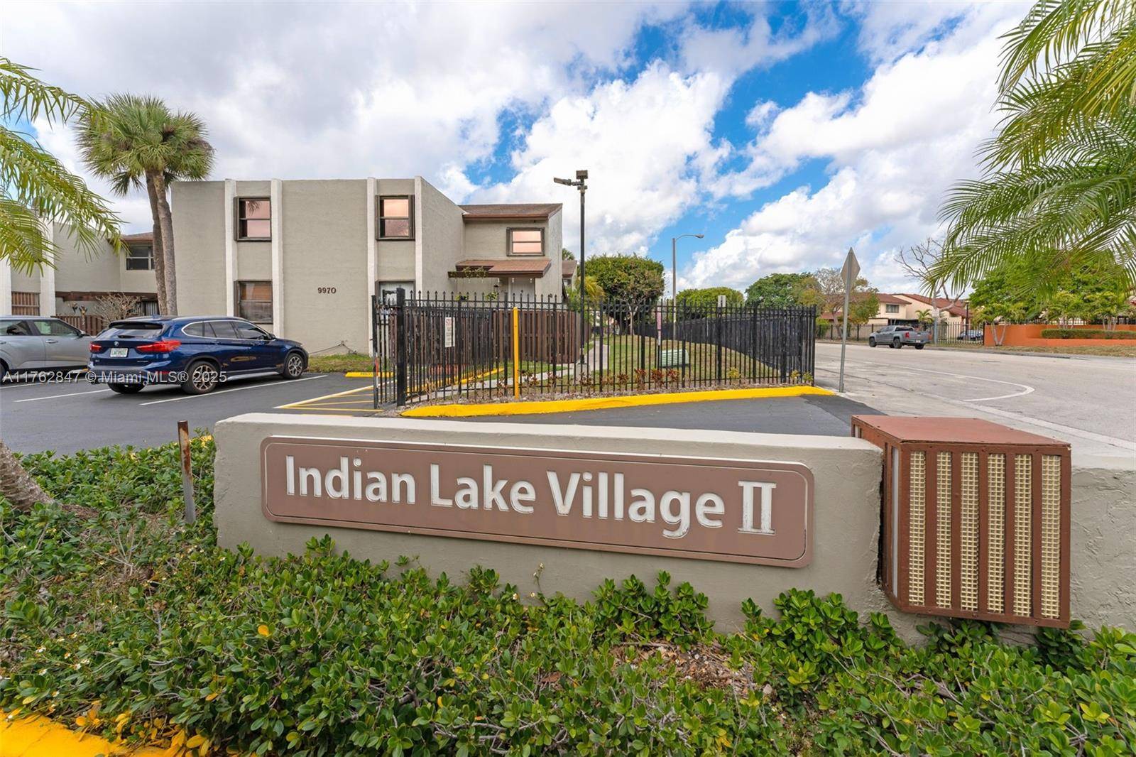 Miami, FL 33172,9950 NW 9th St Cir #204