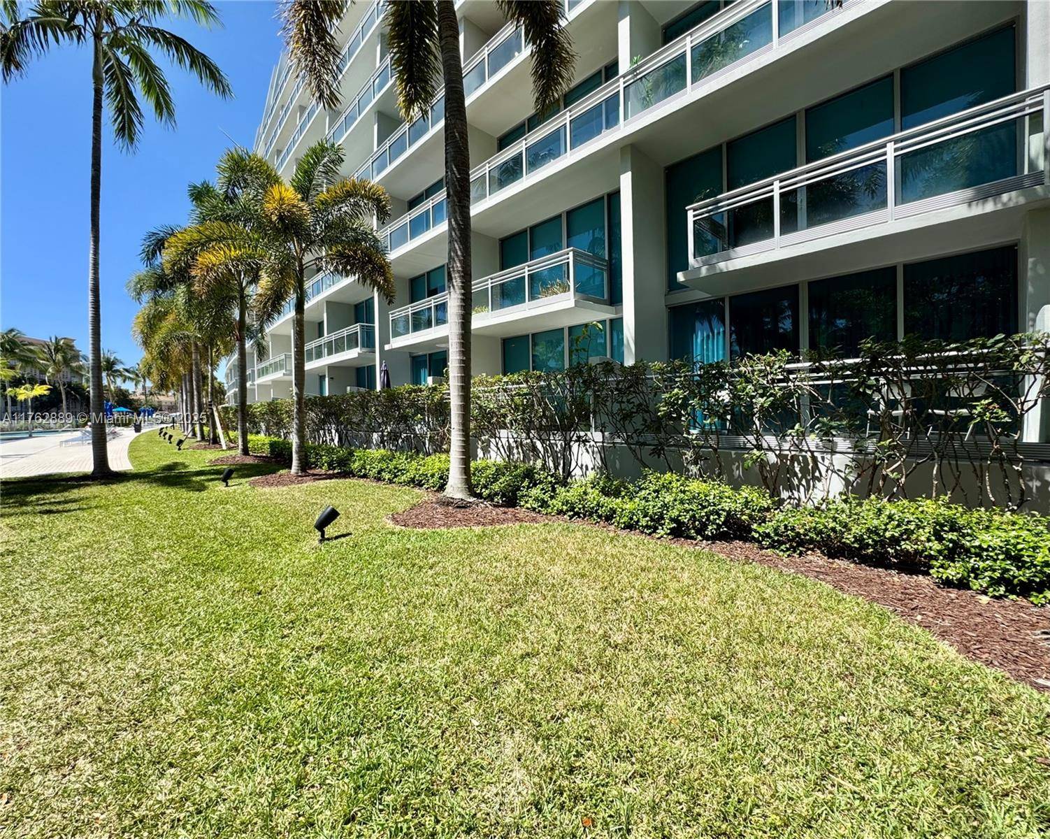 Aventura, FL 33180,2950 NE 188th St #149