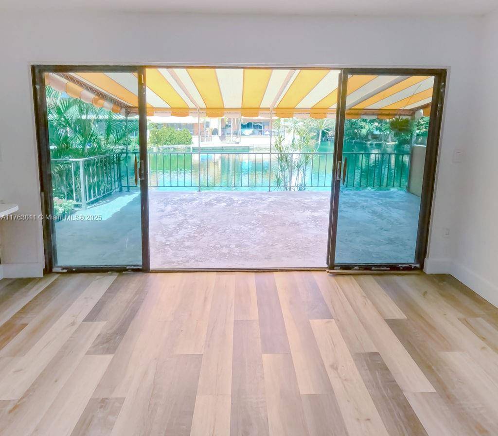 Miami Lakes, FL 33014,16013 Kingsmoor Way
