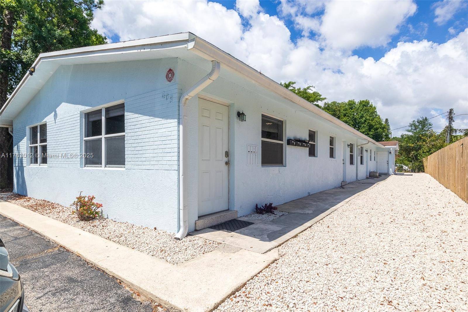 Fort Lauderdale, FL 33312,605 SW 14th Ter #4