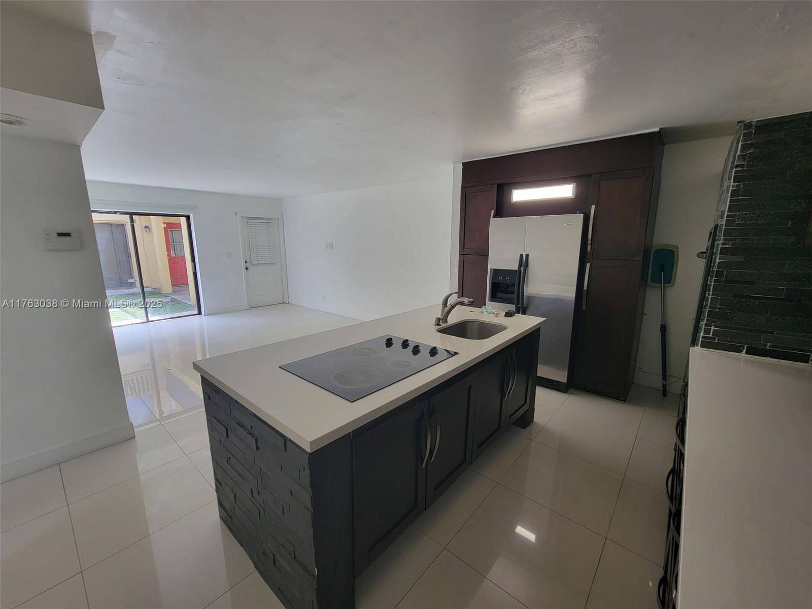 Coral Springs, FL 33065,2661 Riverside Dr #3