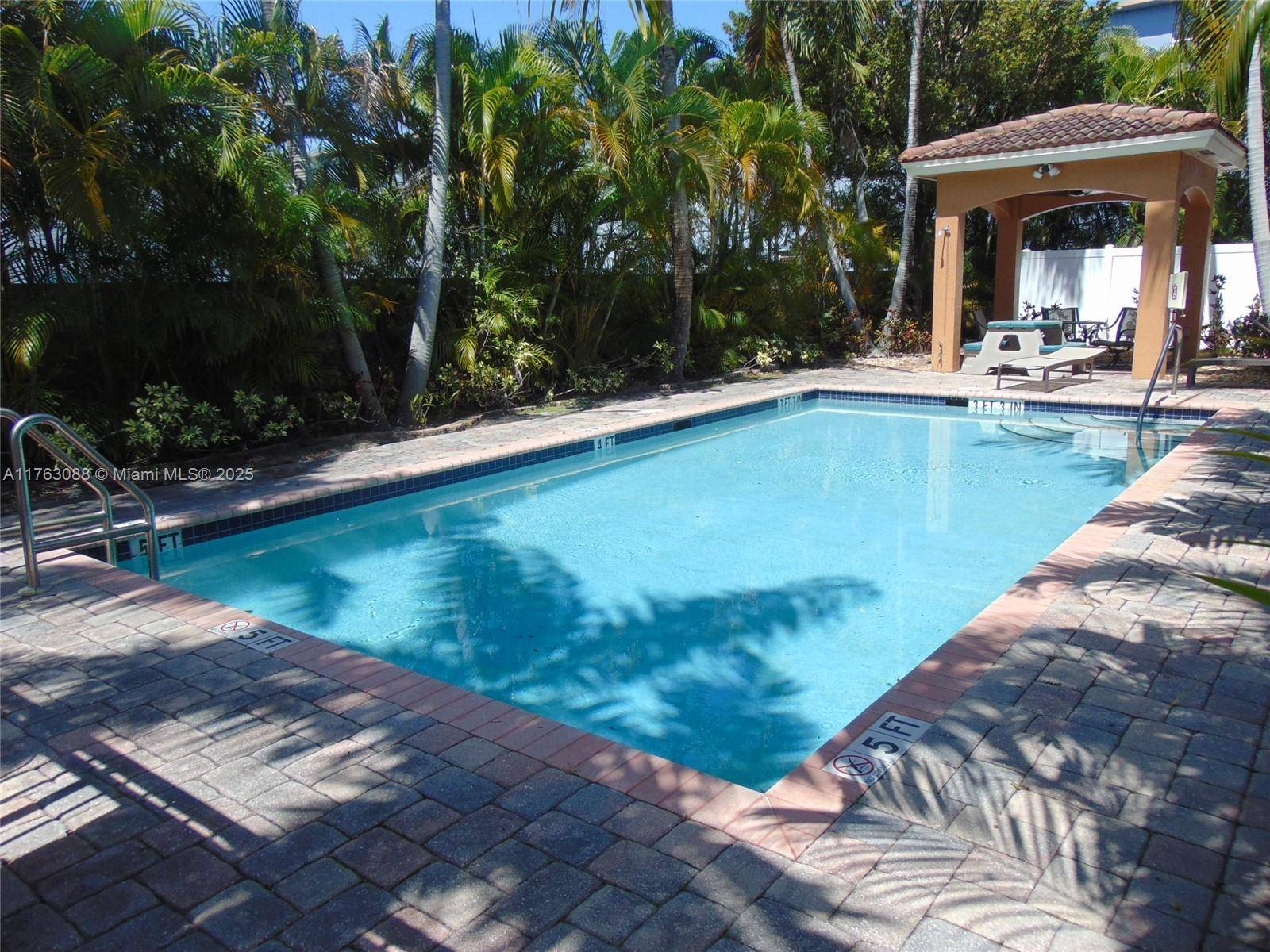 Hallandale Beach, FL 33009,242 SE 2nd Ave