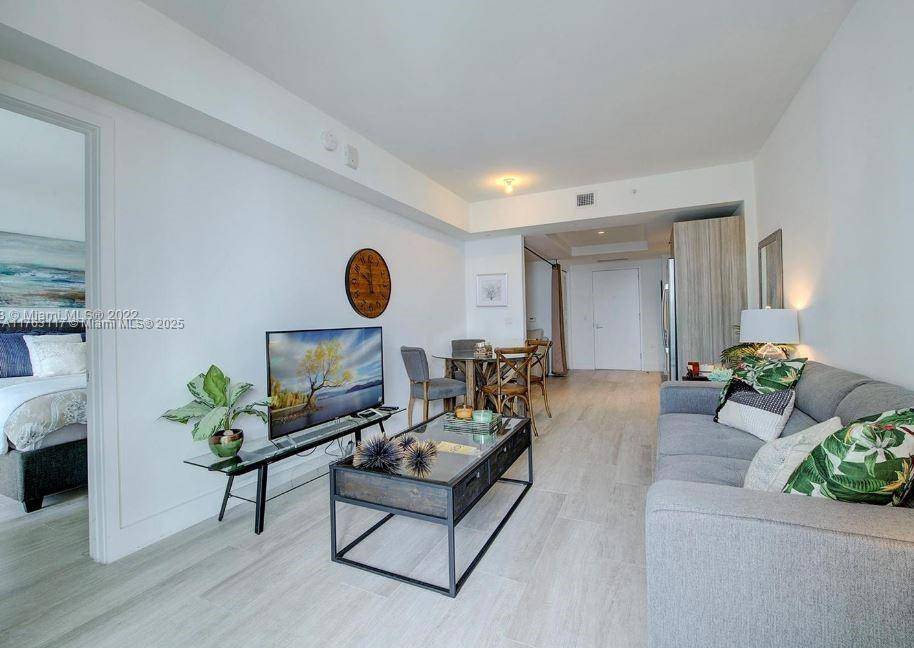 Miami, FL 33137,121 NE 34th St #1603