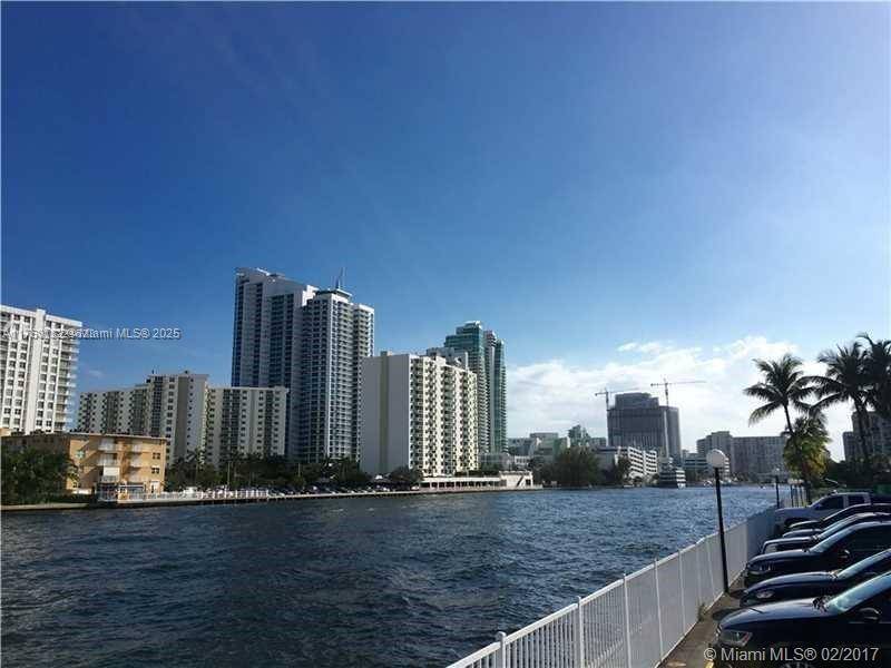 Hallandale Beach, FL 33009,1000 Parkview Dr #216