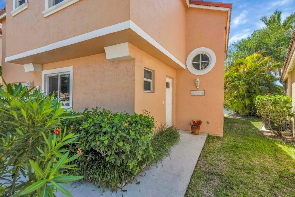 Dania Beach, FL 33004,1091 SE 6th Ave