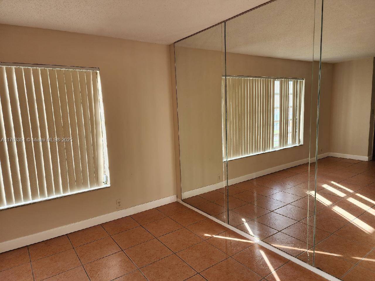 Lauderdale Lakes, FL 33313,2624 NW 47th Ter #1105
