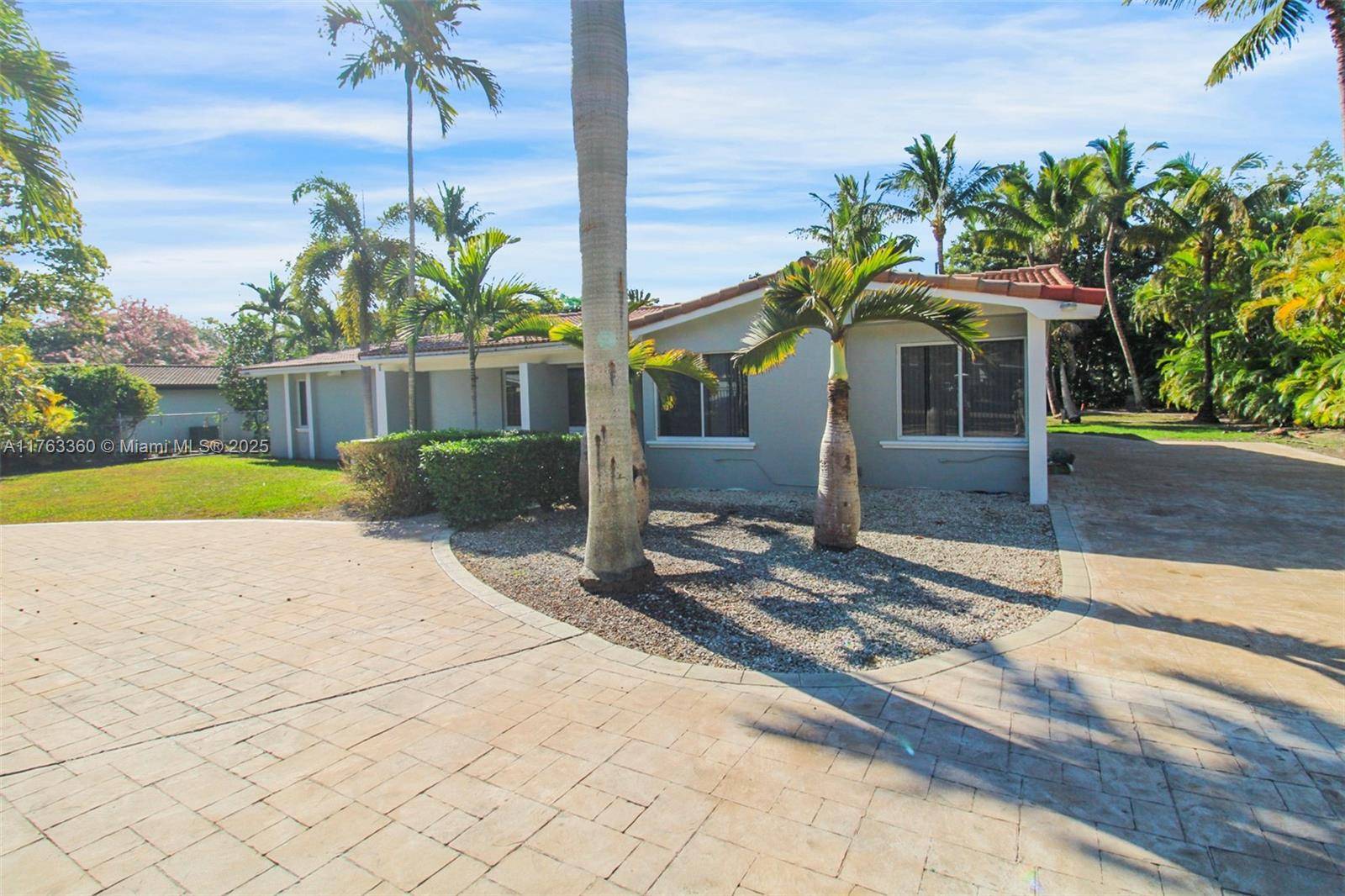 Palmetto Bay, FL 33157,8220 SW 152nd St #0