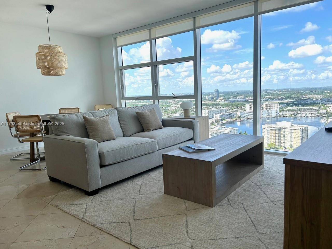 Hallandale Beach, FL 33009,1830 S Ocean Dr #3707