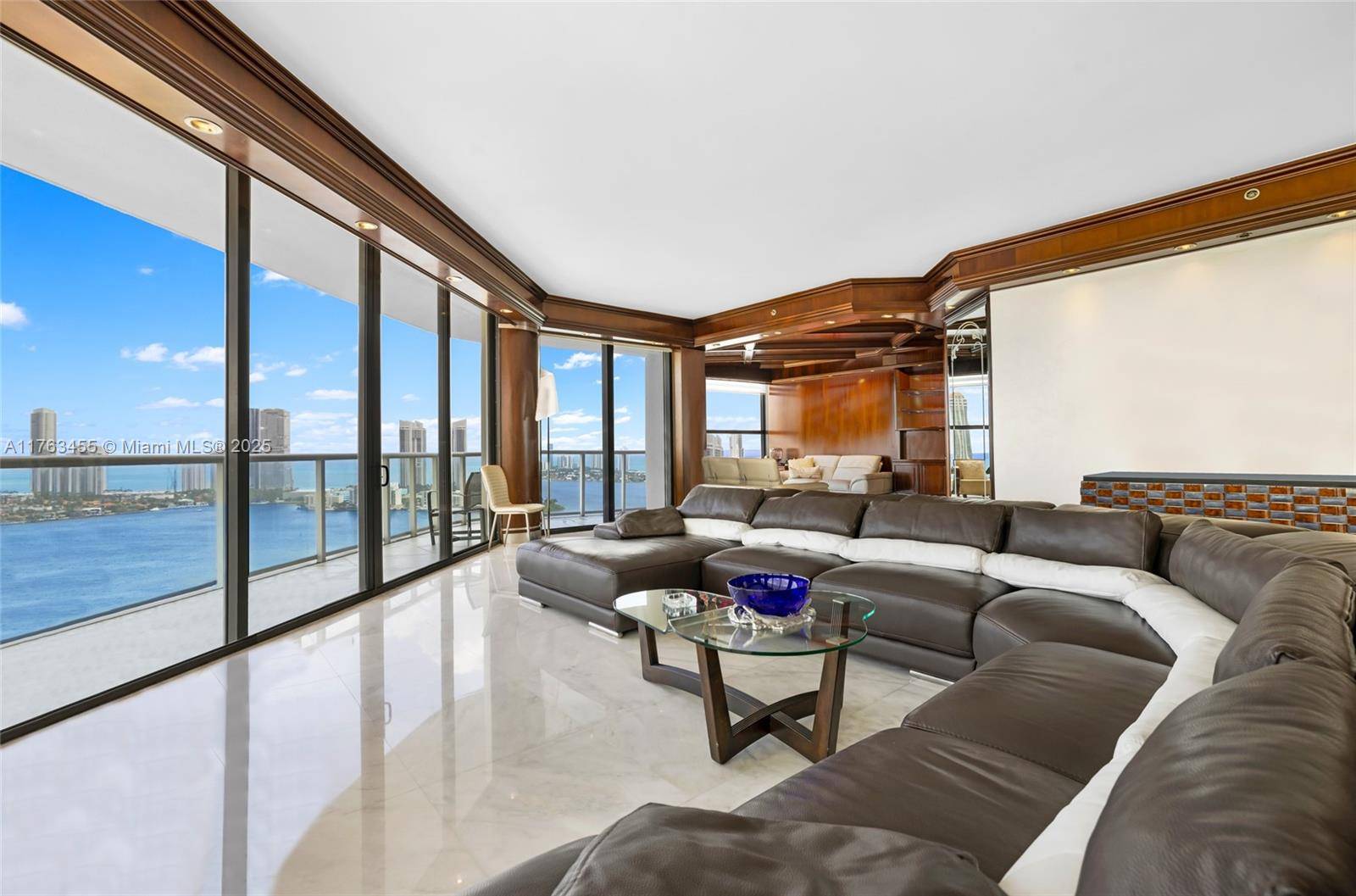 Aventura, FL 33160,4000 Island Blvd #PH6