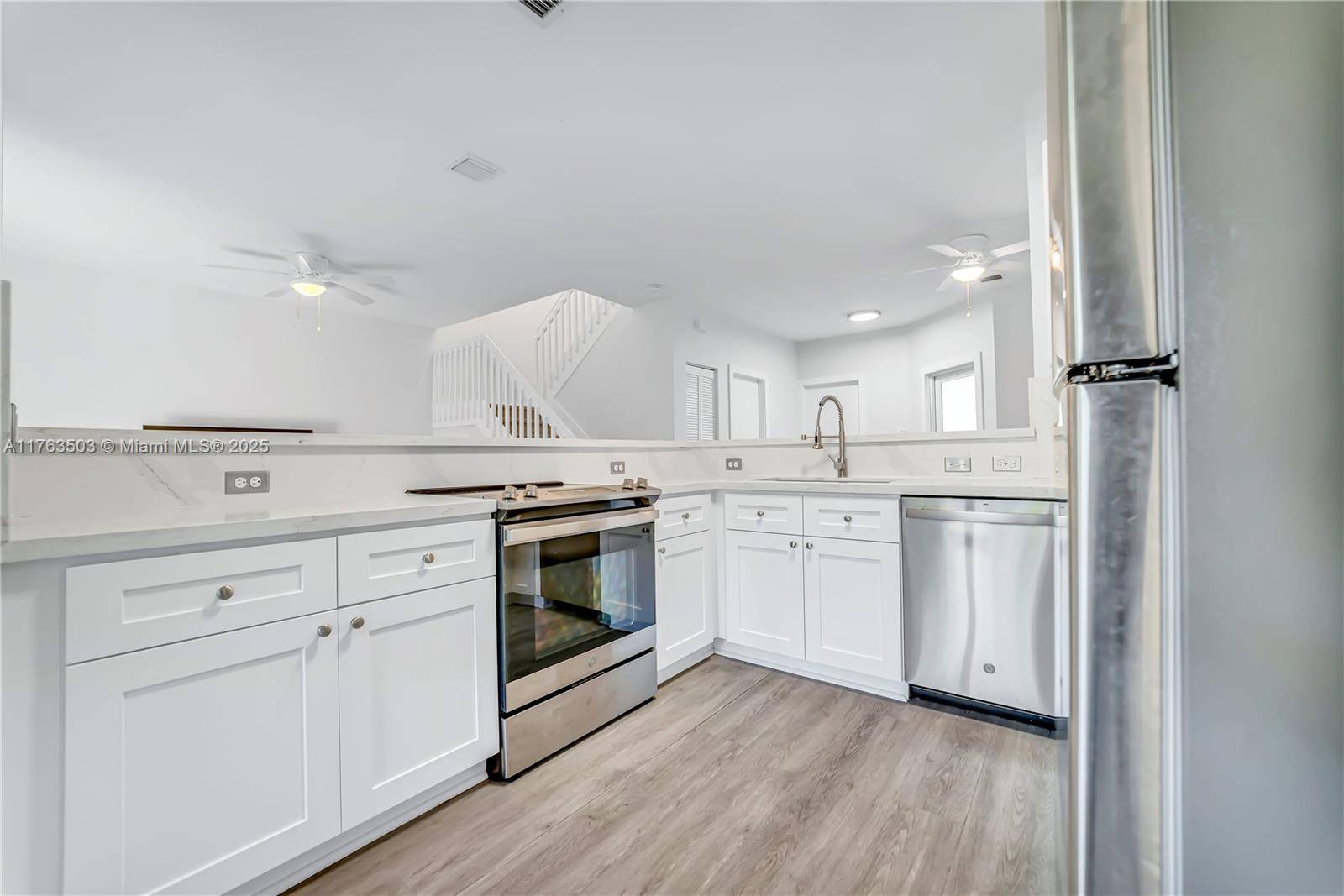 Pembroke Pines, FL 33027,16818 SW 1st Mnr
