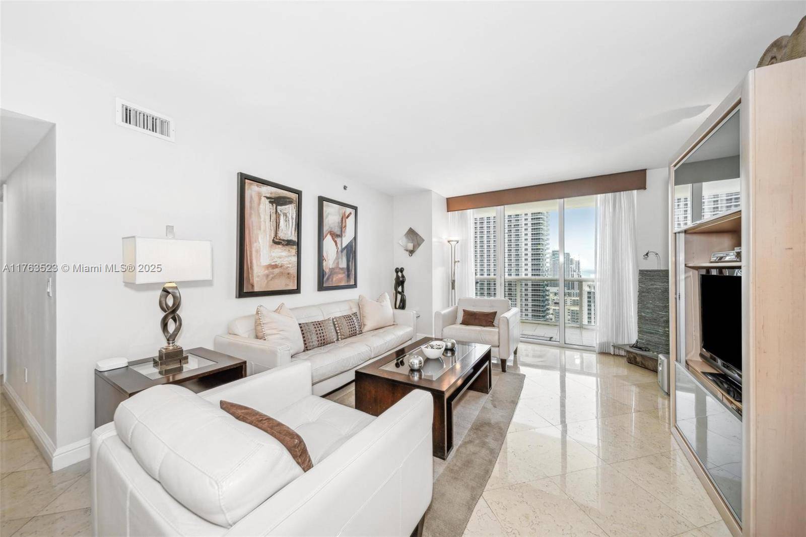 Hallandale Beach, FL 33009,1830 S Ocean Dr #3111