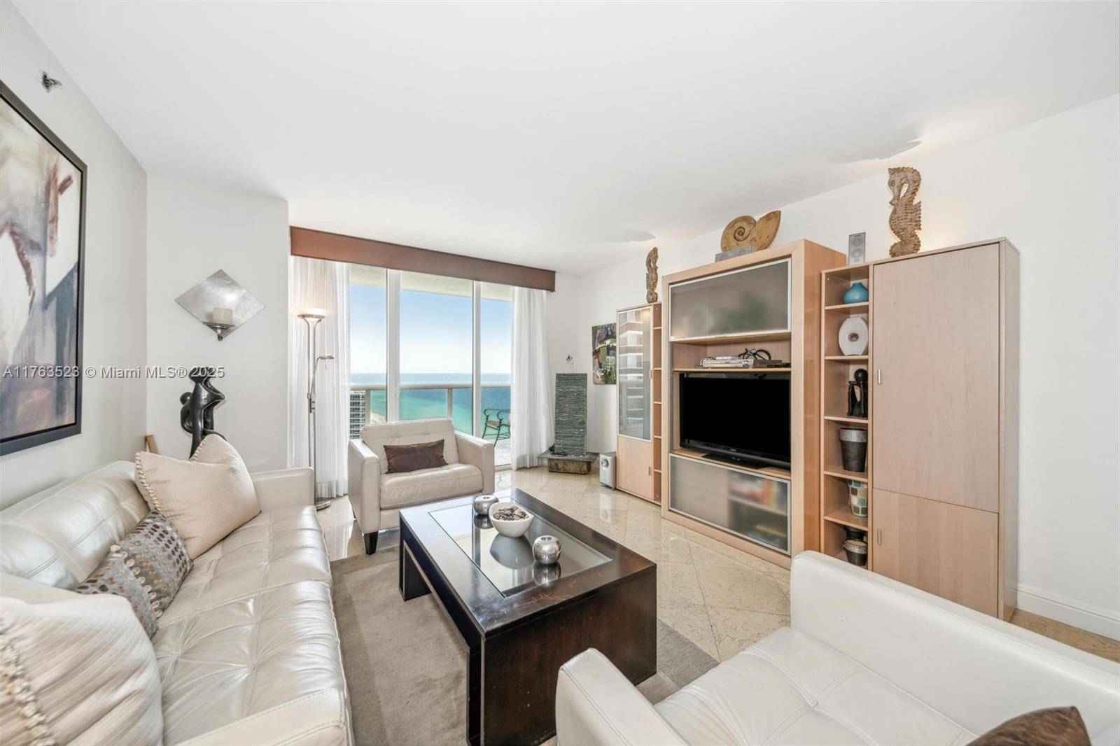 Hallandale Beach, FL 33009,1830 S Ocean Dr #3111