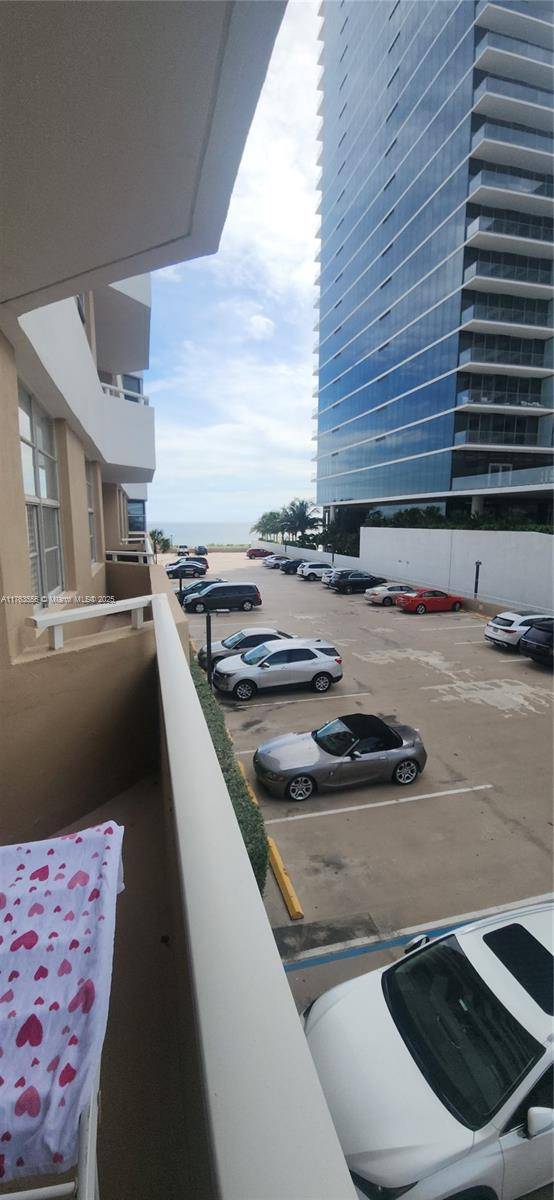 Hallandale Beach, FL 33009,1980 S Ocean Dr #2A