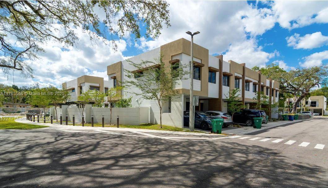 Dania Beach, FL 33314,4130 N Oak Pl #4130