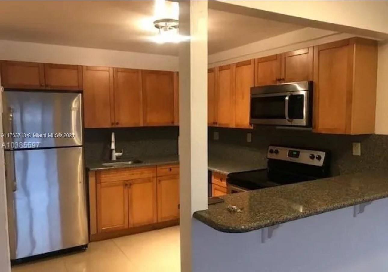Miami Beach, FL 33141,1220 71st St #35