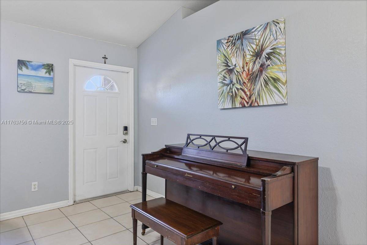 Cape Coral, FL 33991,1405 SW 9 Ave