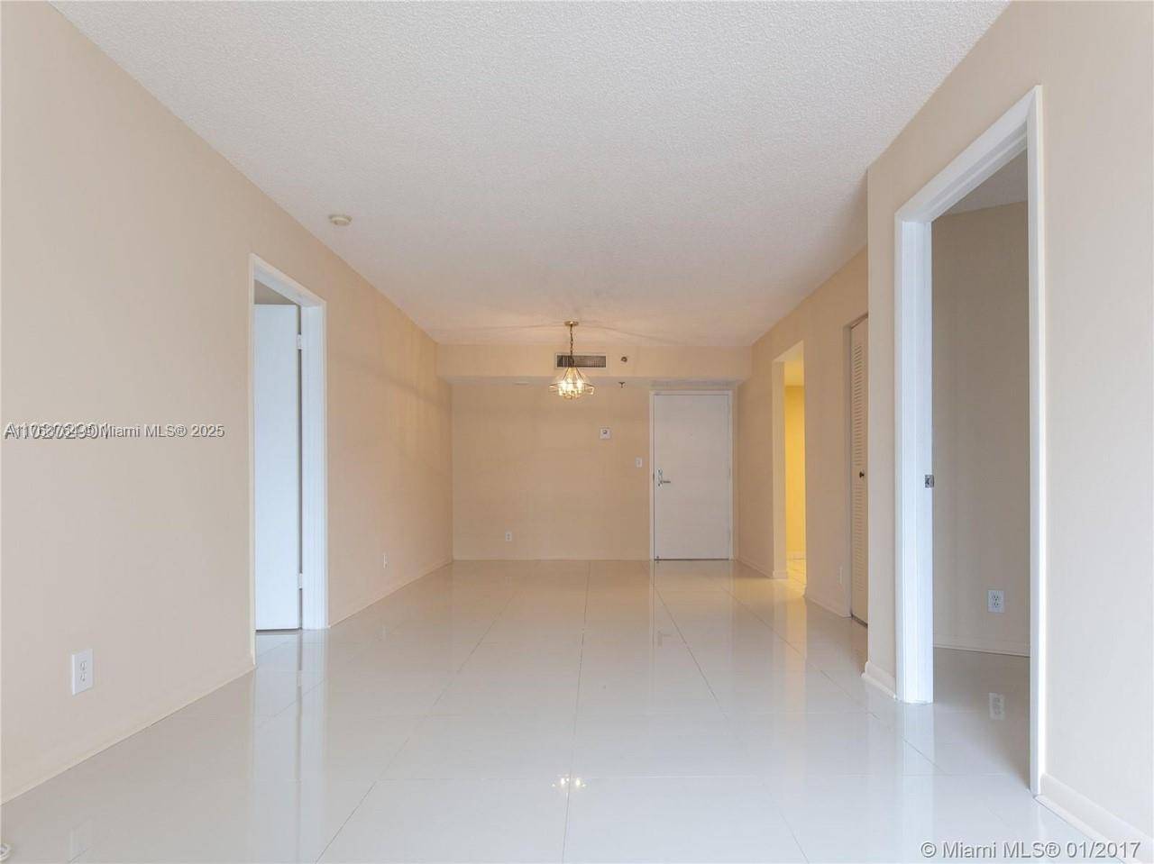 Aventura, FL 33180,3300 NE 192nd St #304