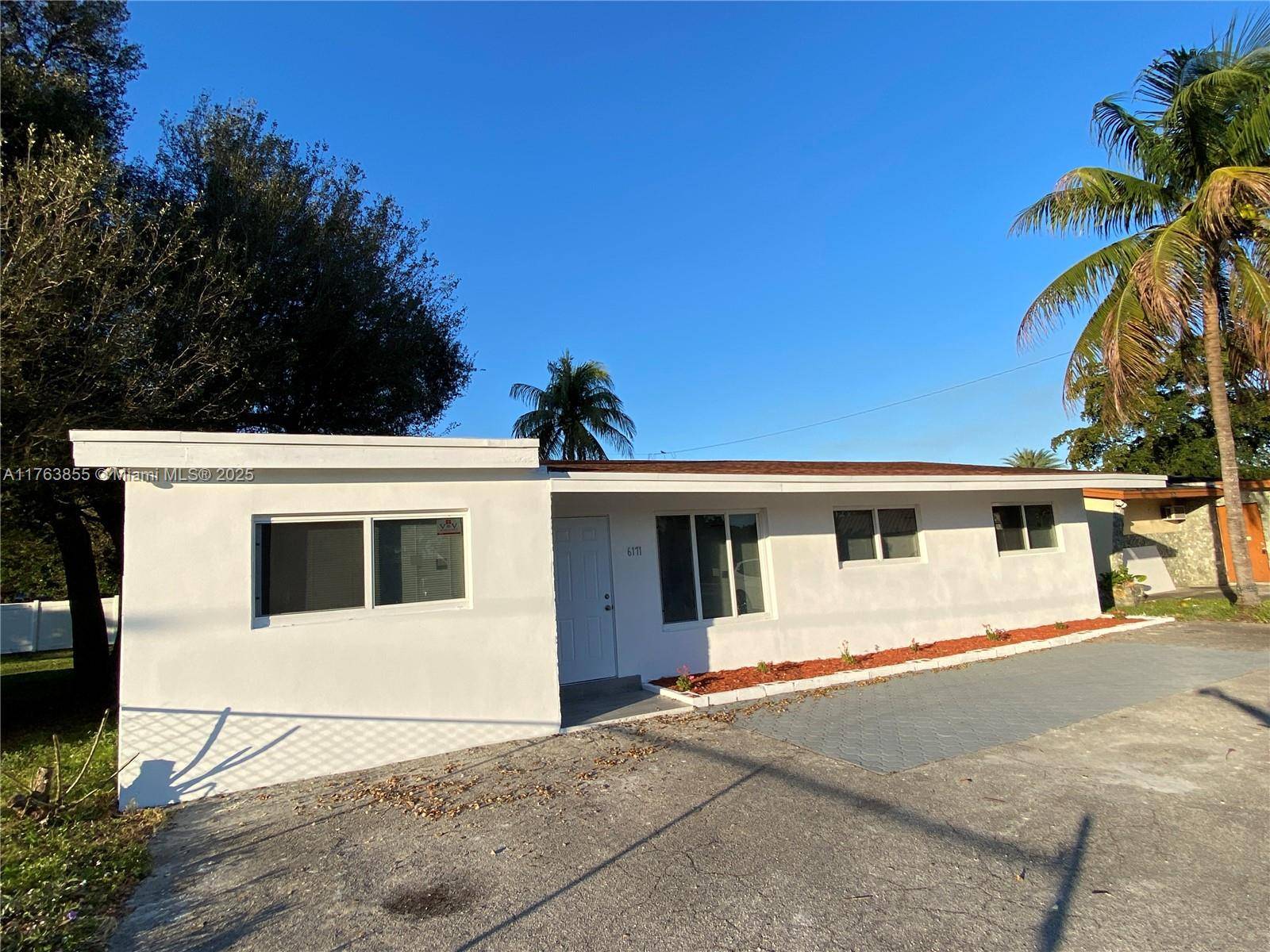 Hollywood, FL 33023,6171 Washington St #0