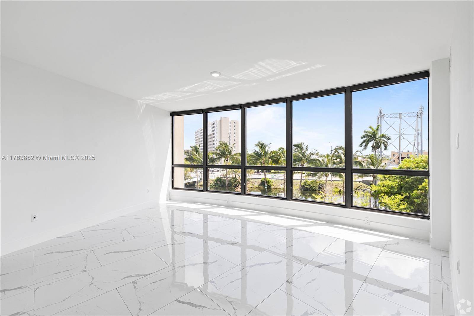 Miami Springs, FL 33166,1 Curtiss Pkwy #322