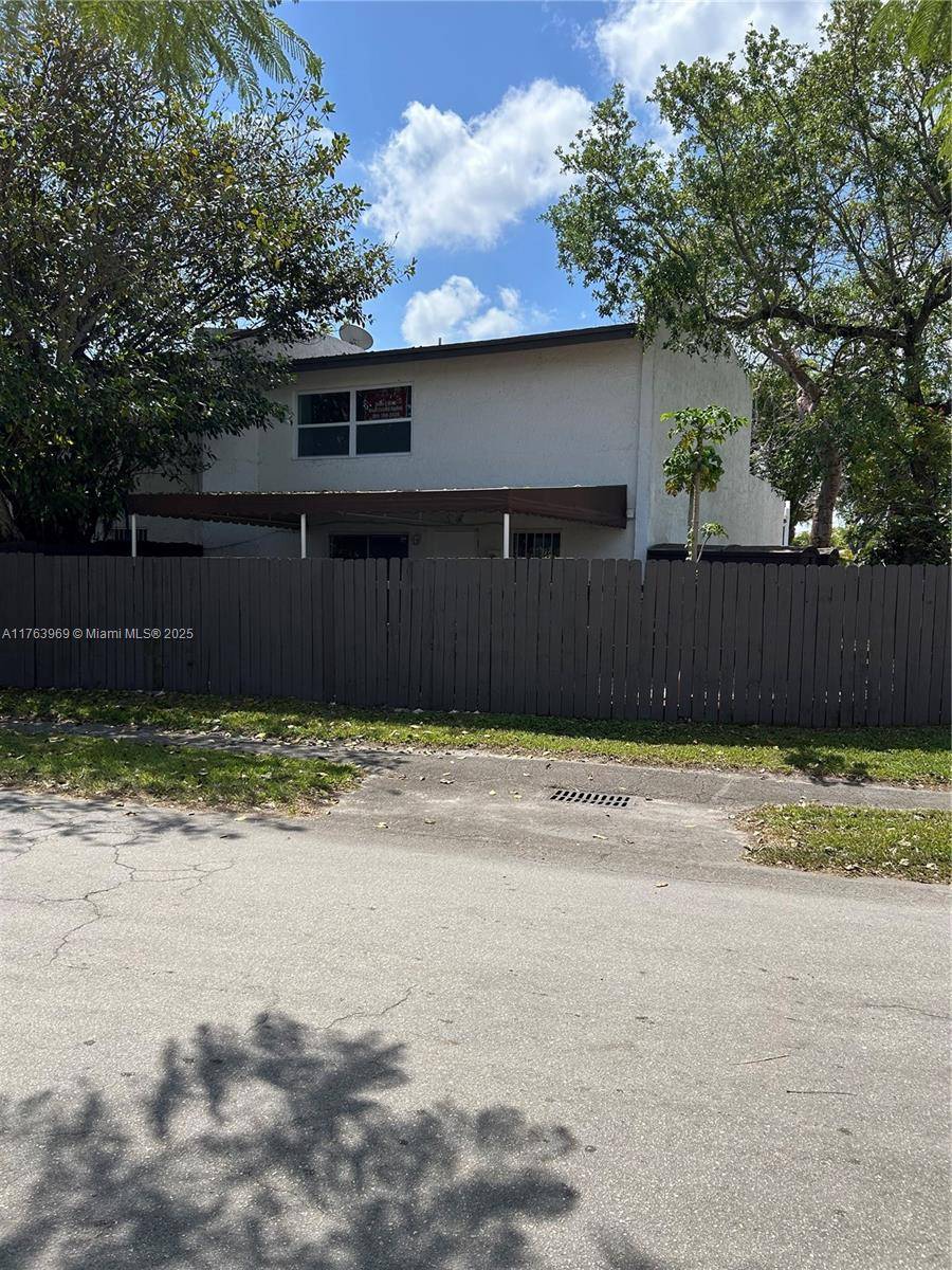 Miami, FL 33173,11005 SW 70th Ter