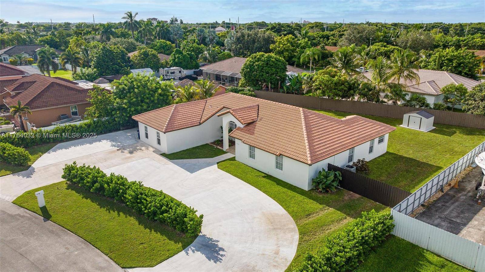 Homestead, FL 33033,15862 SW 286th St