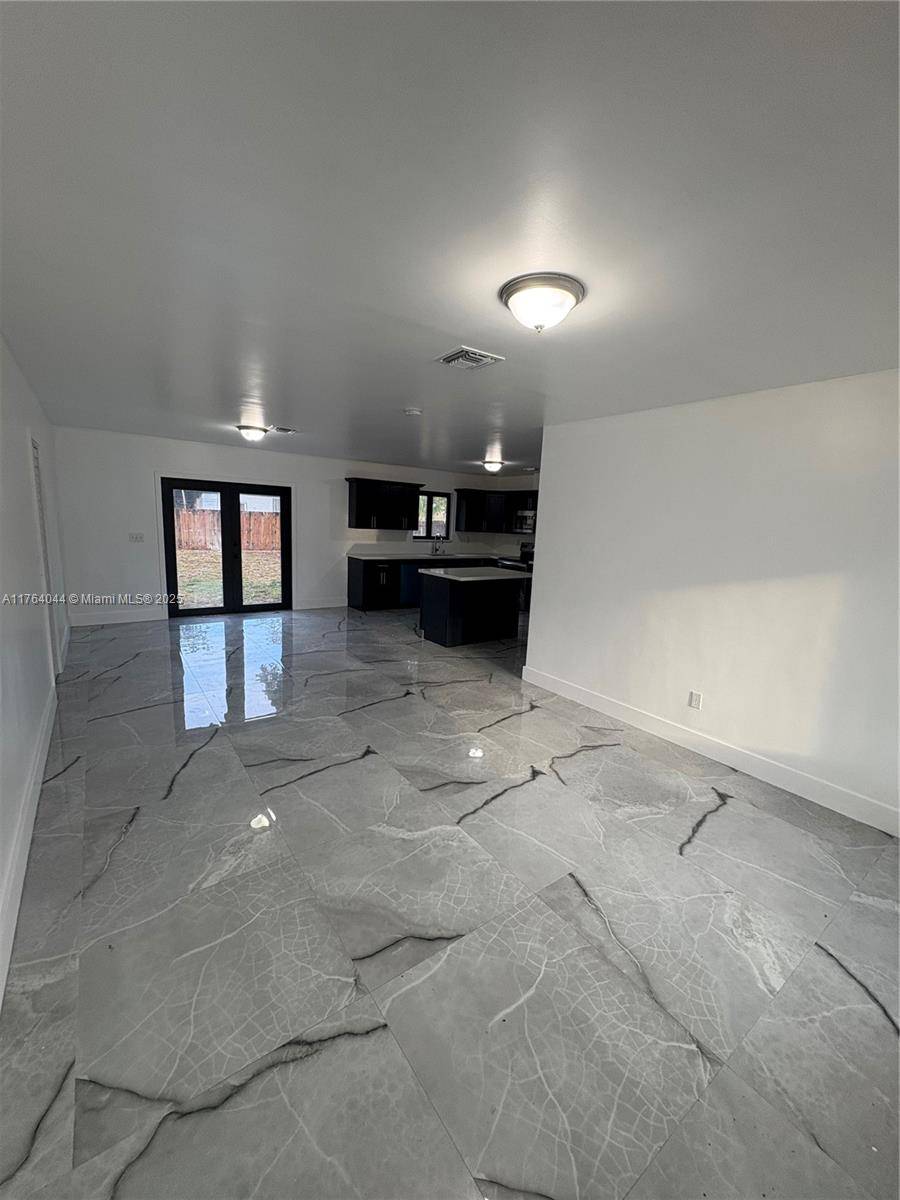 Miami, FL 33167,12901 NW 22nd Ave #12901