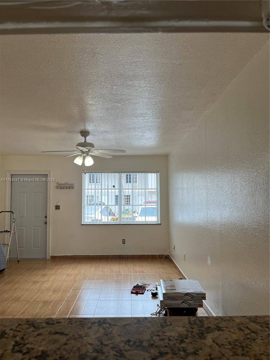 Hialeah, FL 33012,3975 W 9th Ct #22