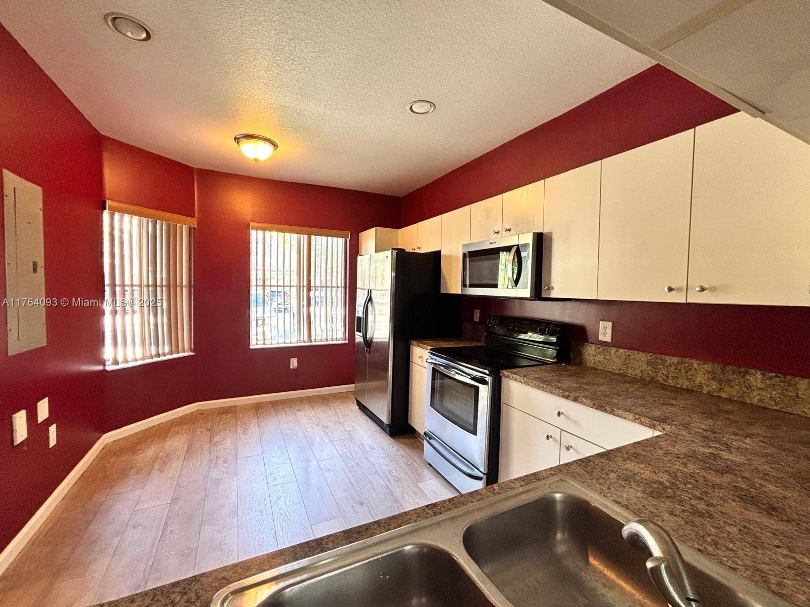 Miramar, FL 33025,8253 SW 29th St #104