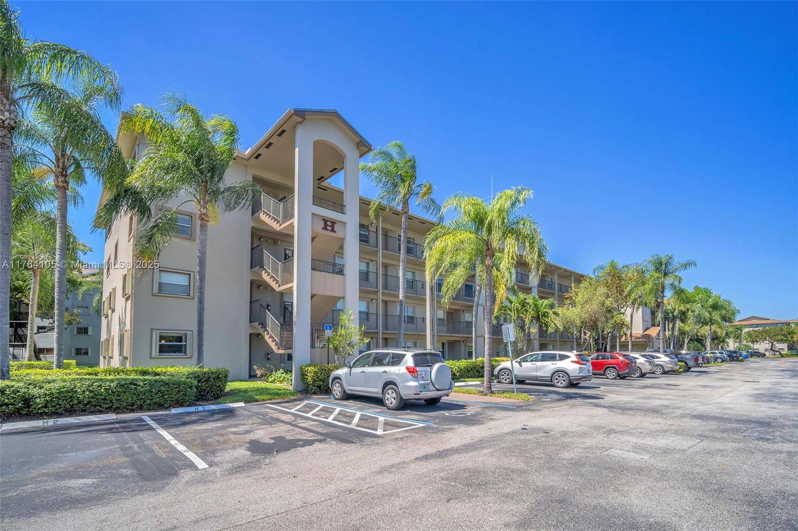 Pembroke Pines, FL 33027,700 SW 137th Ave #101H