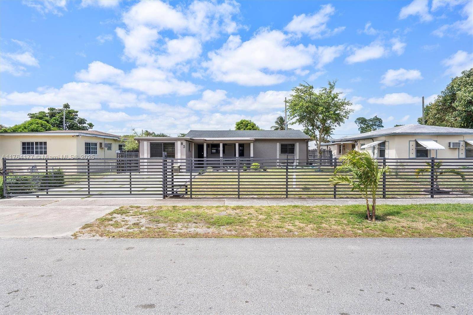 North Miami Beach, FL 33162,85 NE 171st Ter