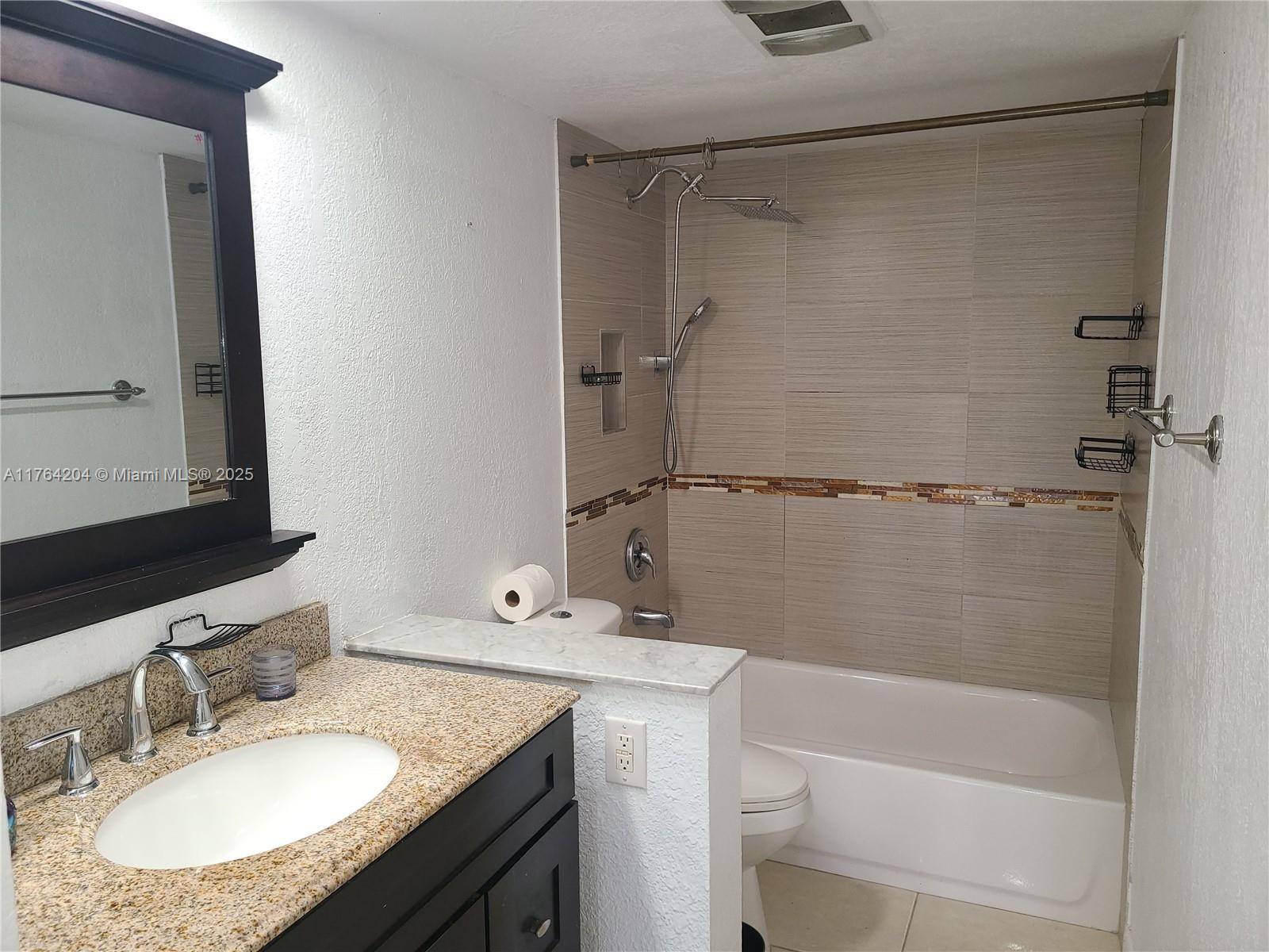 Pompano Beach, FL 33069,2318 S Cypress Bend Dr #223