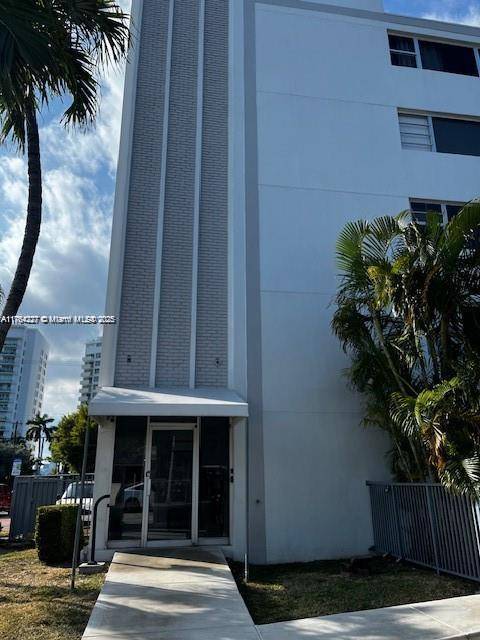 Miami Beach, FL 33139,1100 Alton #5D