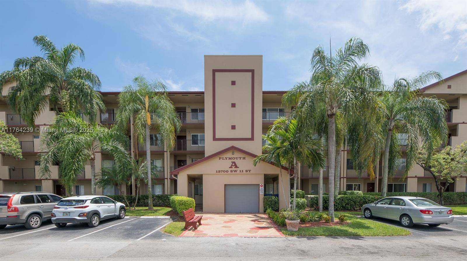Pembroke Pines, FL 33027,13700 SW 11th St #404A