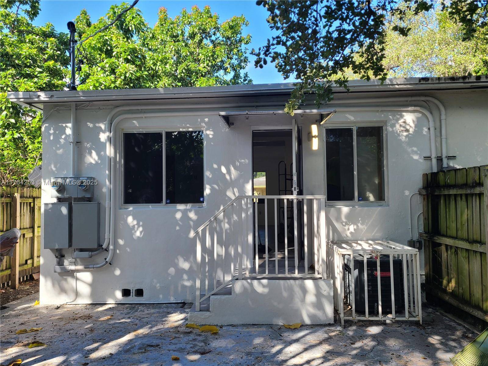 Miami, FL 33137,5545 NE Miami Pl
