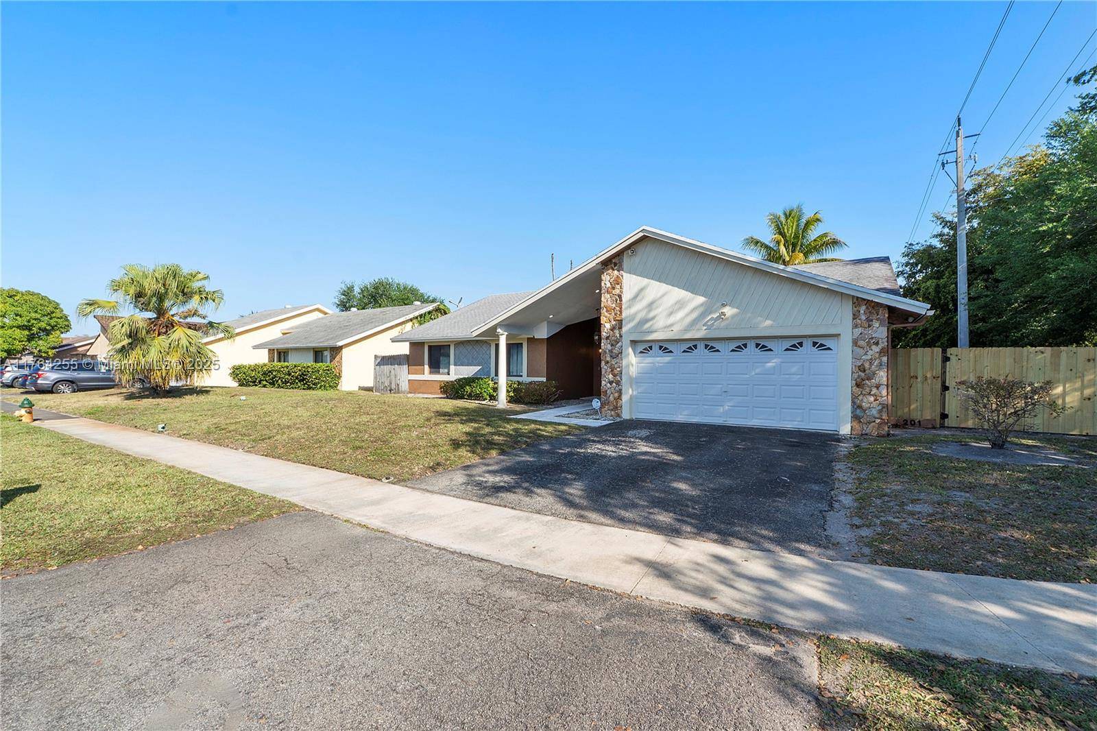 Lauderhill, FL 33351,8201 NW 53rd St