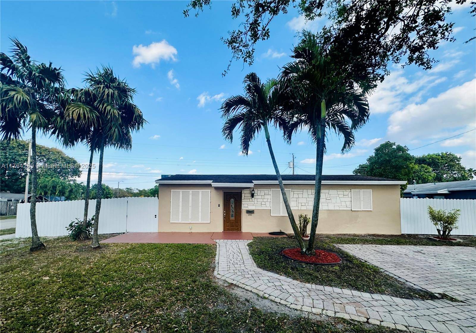 Hollywood, FL 33024,1441 N 72nd Ave