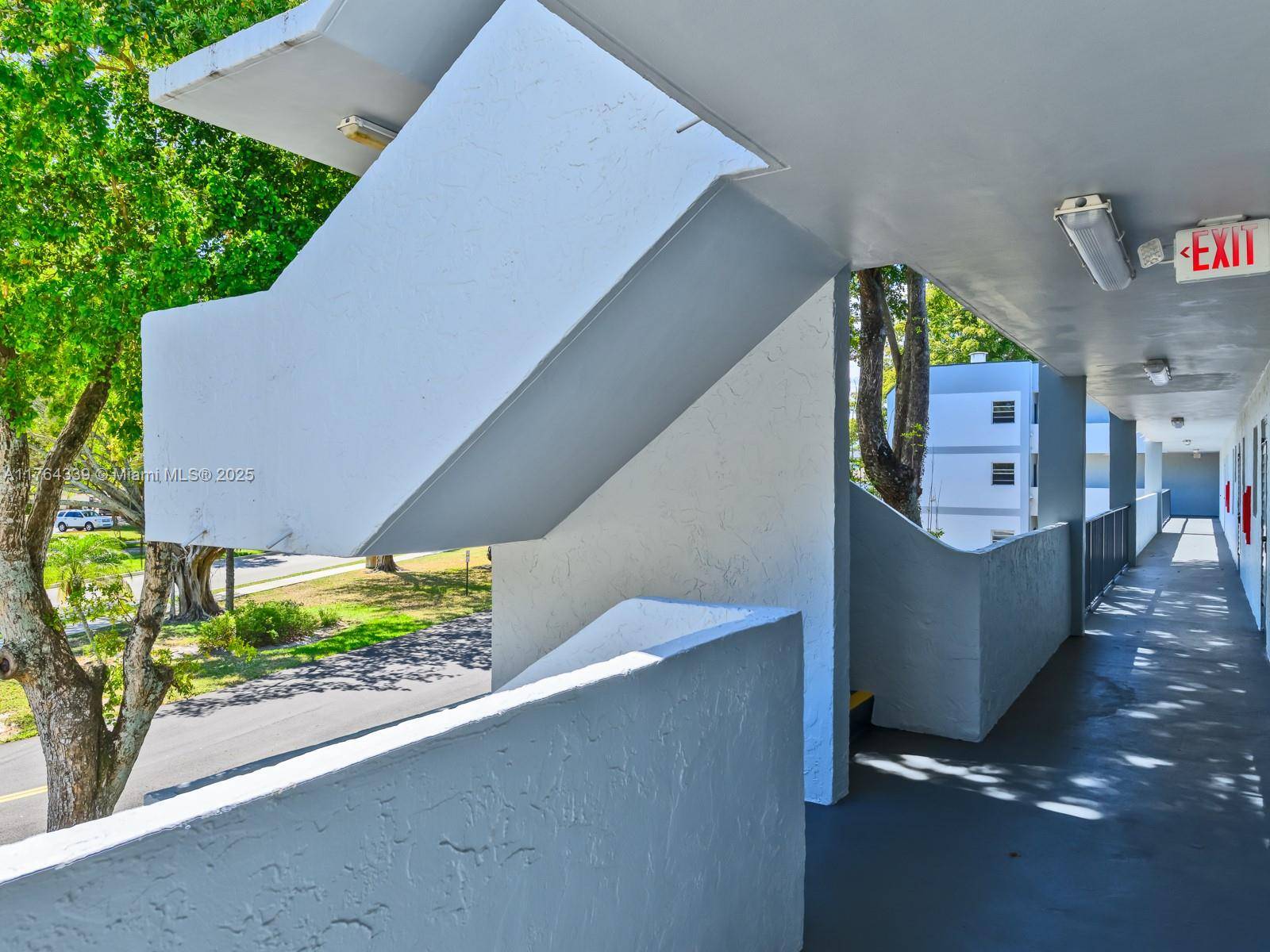 Tamarac, FL 33321,8401 Lagos De Campo Blvd #210V
