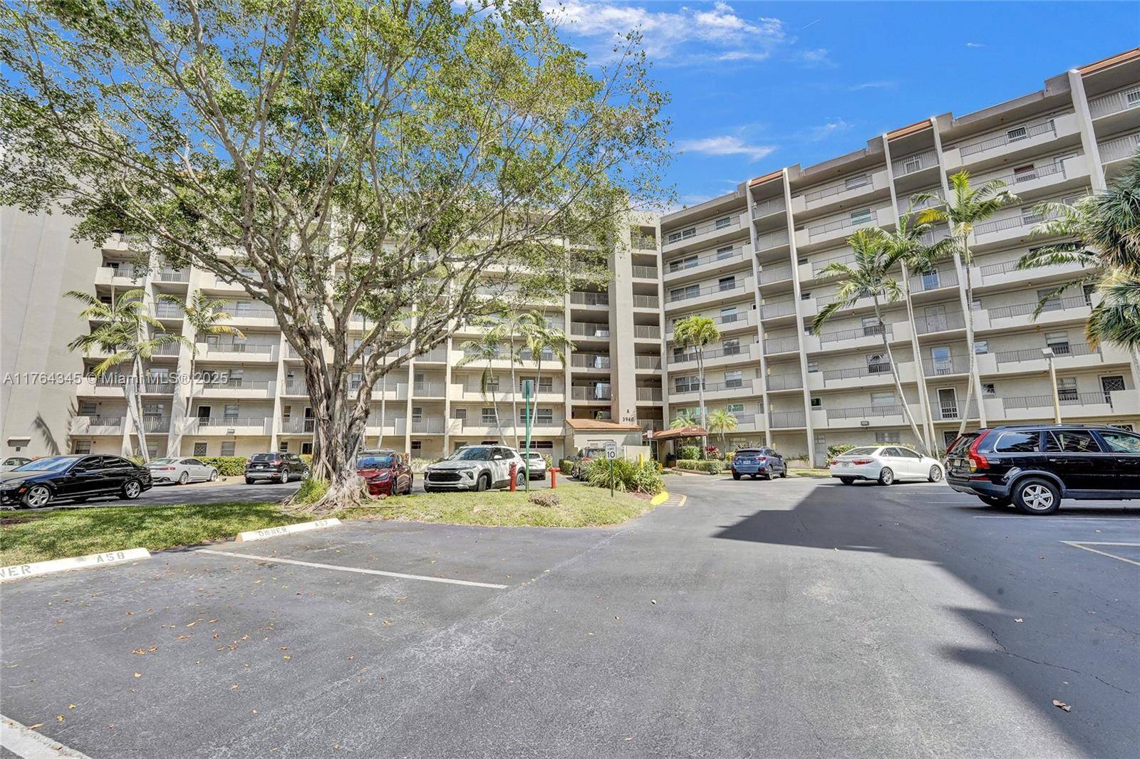 Lauderhill, FL 33319,3940 Inverrary Blvd #508-A