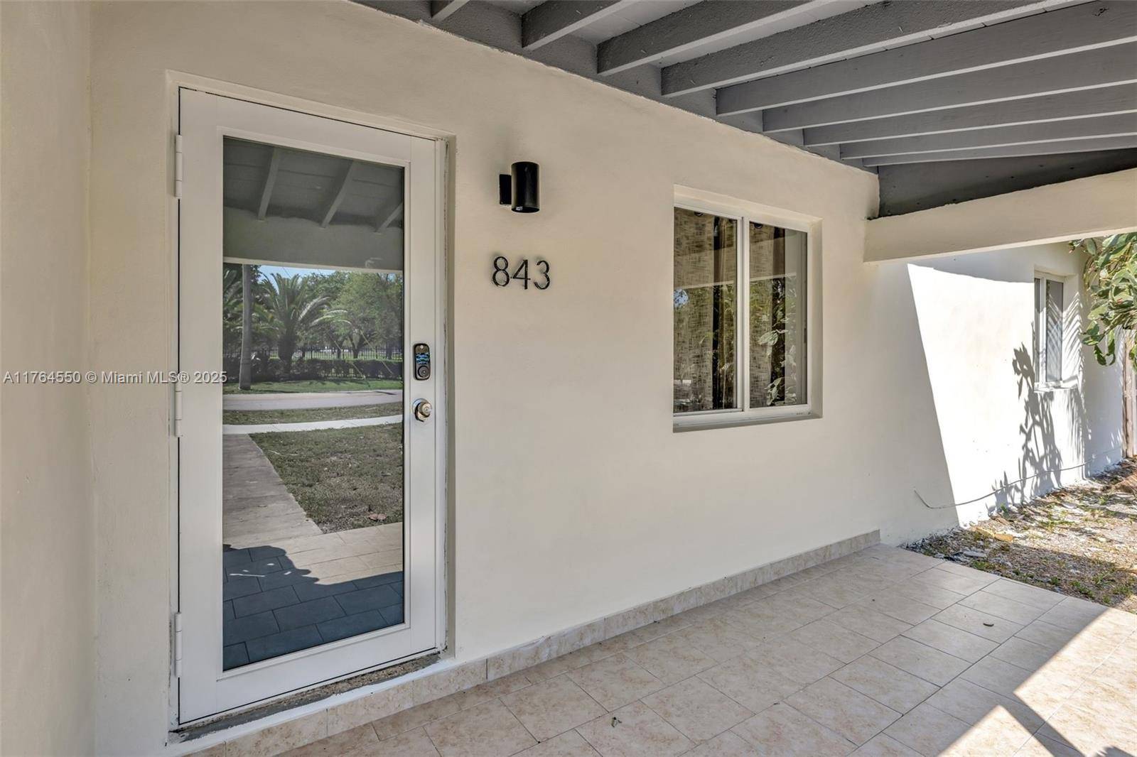 Fort Lauderdale, FL 33315,843 SW 20th St