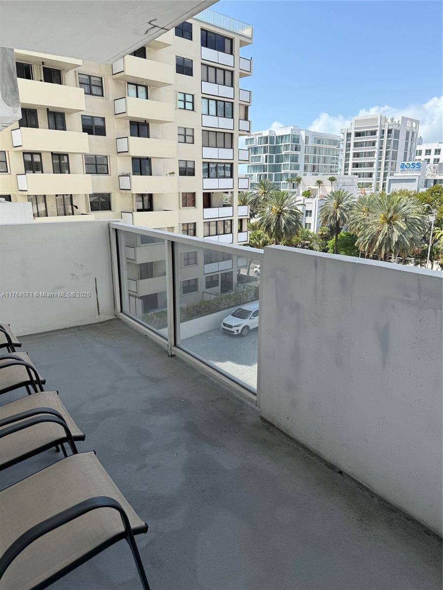 Miami Beach, FL 33139,100 Lincoln Rd #520
