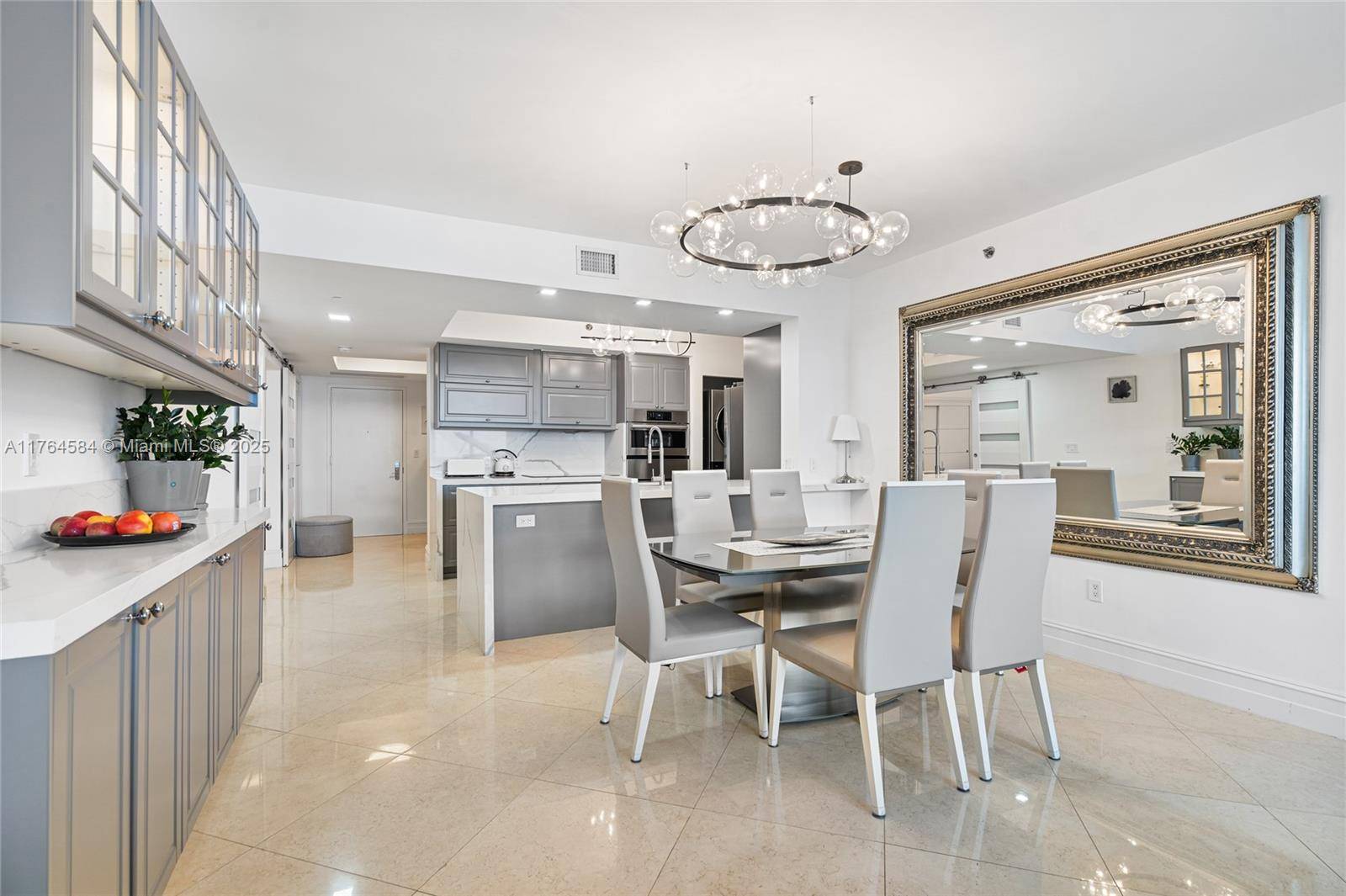 Hallandale Beach, FL 33009,1830 S Ocean Dr #4304