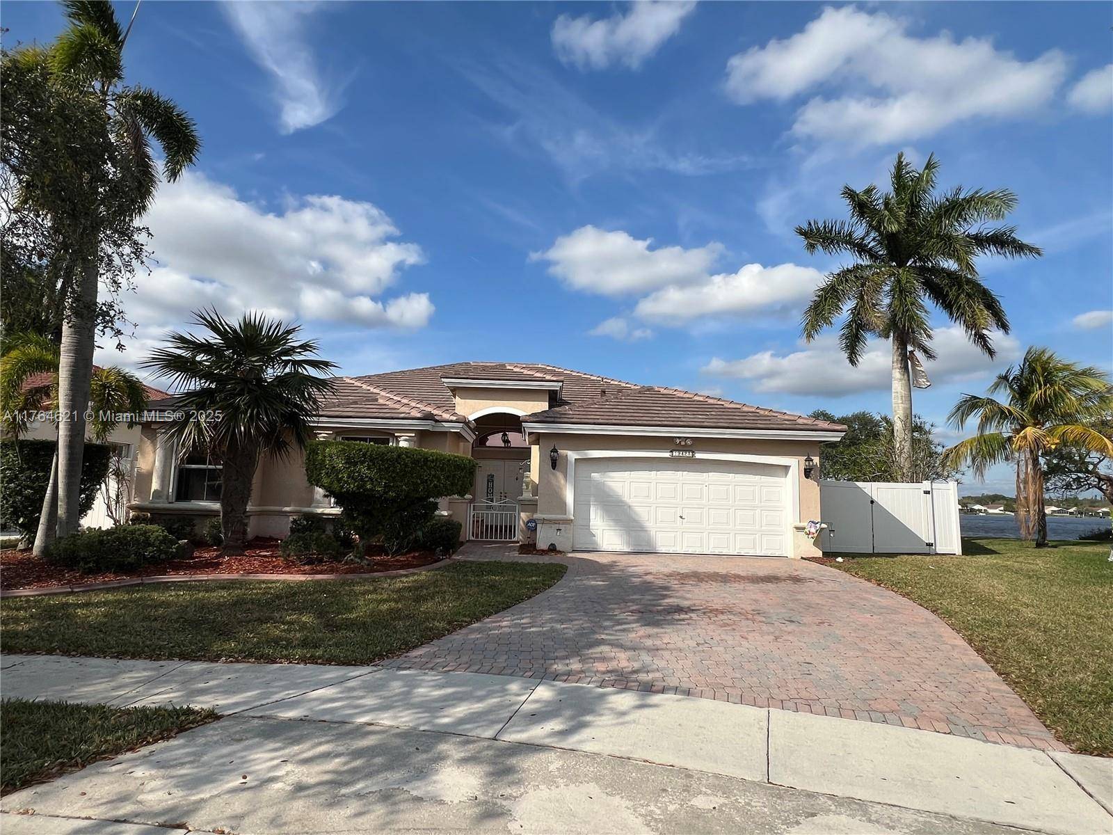 Pembroke Pines, FL 33029,19423 NW 23rd Pl