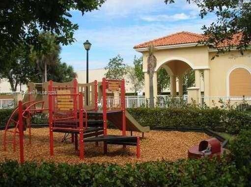 Tamarac, FL 33321,6482 Catalina Ln #6482