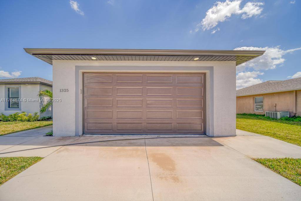 Cape Coral, FL 33909,1325 NE 2nd Ave