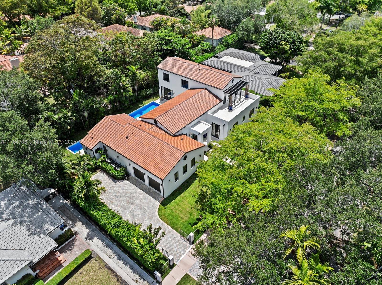 Coral Gables, FL 33134,916 Milan Ave