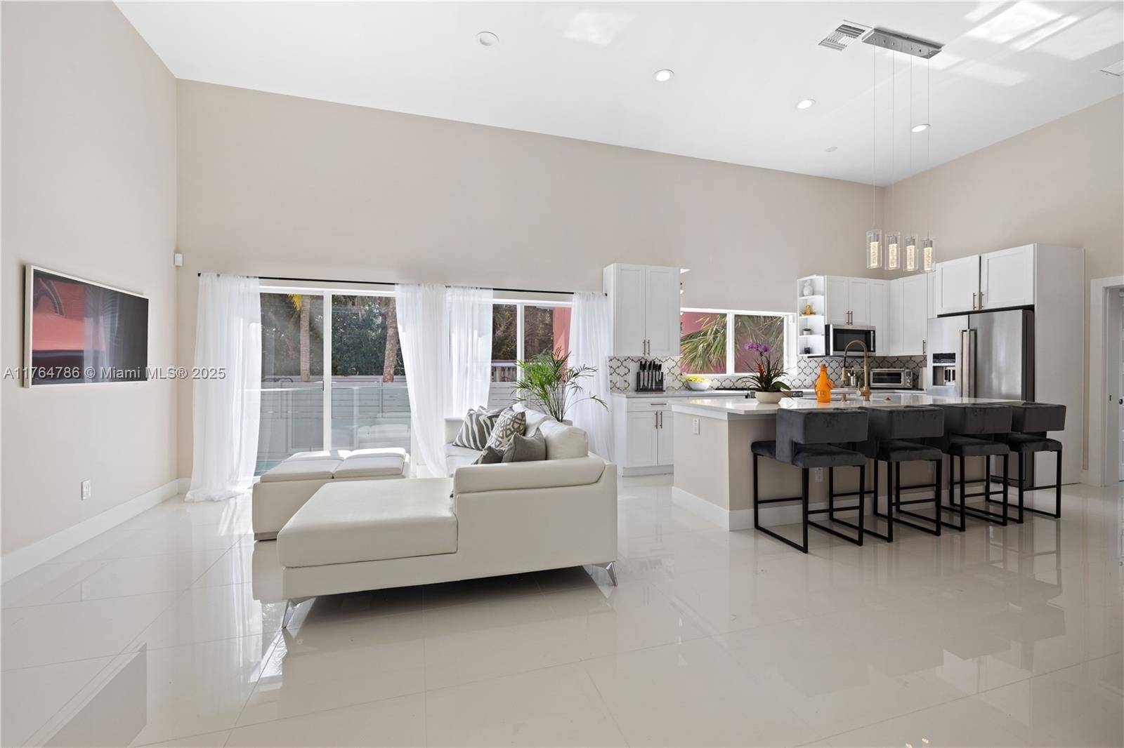 Ocean Ridge, FL 33435,12 Adams Rd