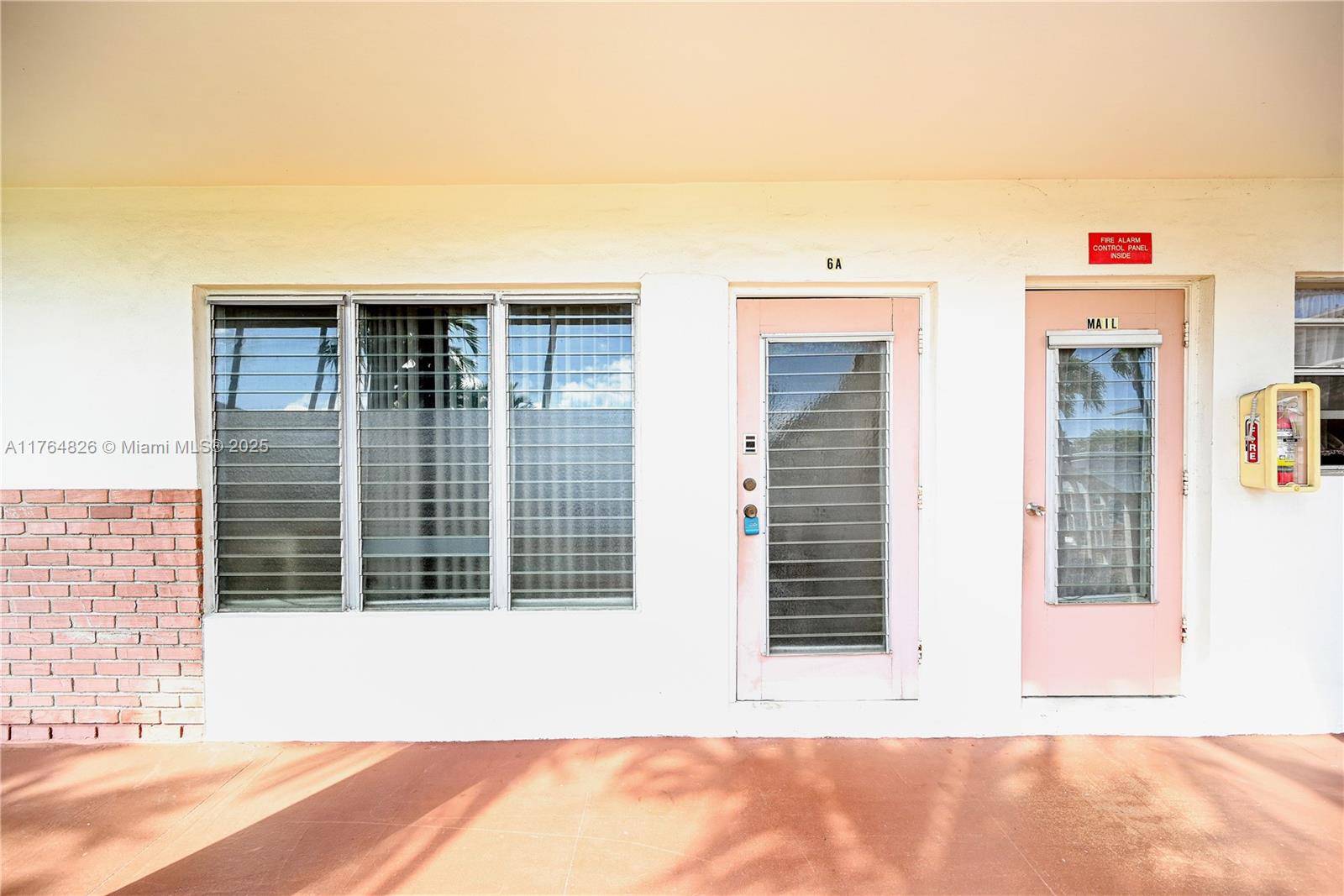 Hollywood, FL 33019,1300 N 12th Ct #6A
