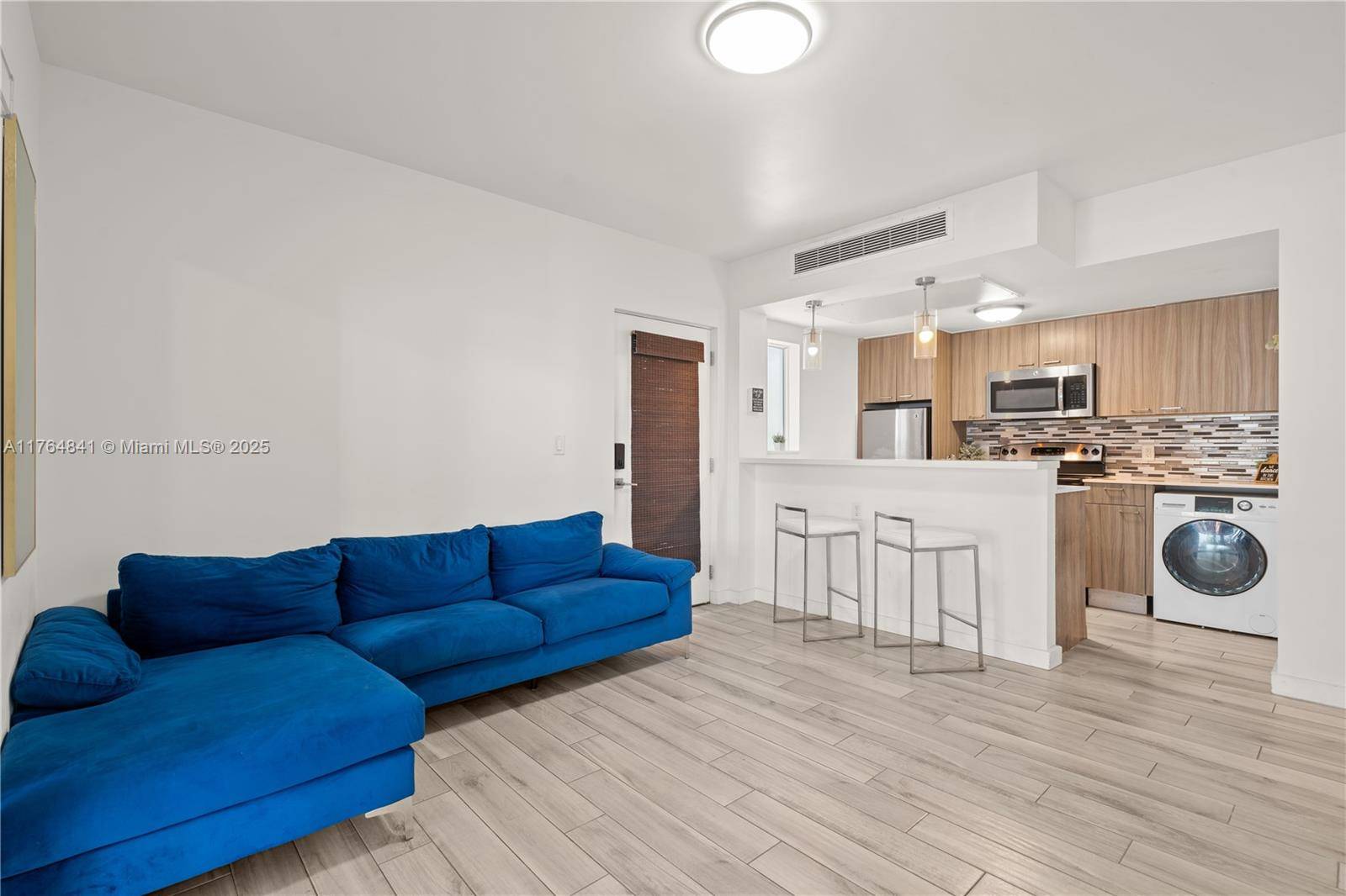 Miami Beach, FL 33139,740 Meridian Ave #11